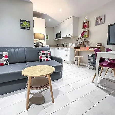 Montmartre Feutrier Apartment Paris